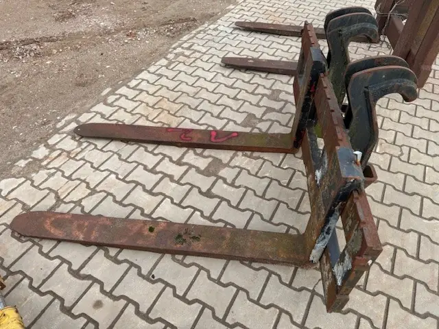 Pallet fork for Verachtert quick-change system, 14–19 metric tons, Class No. 12