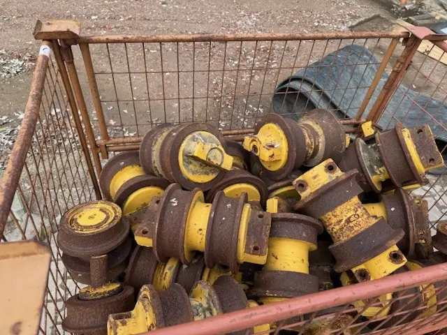 Track rollers for Cat No. 15 crawler excavator - Image 2