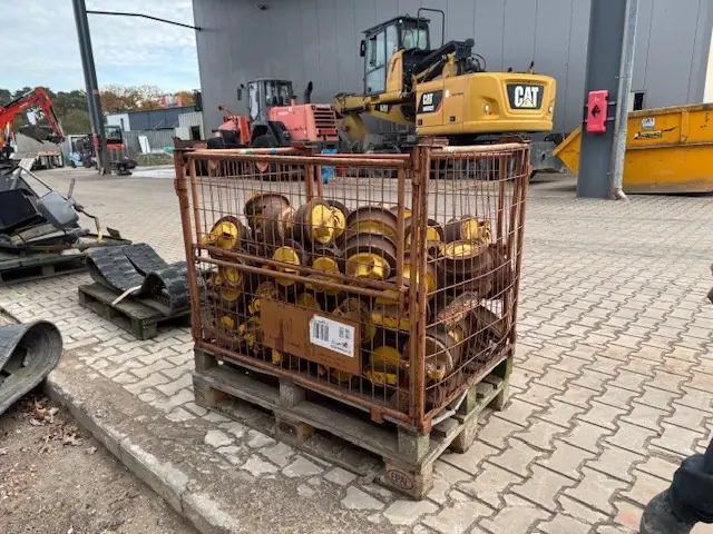 Track rollers for Cat No. 15 crawler excavator - Image 4