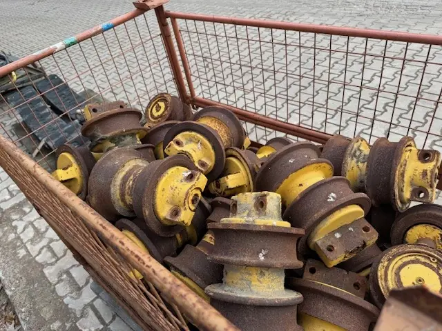 Track rollers for Cat No. 15 crawler excavator - Image 5
