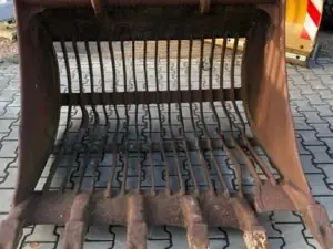 1500mm Screen Bucket No. 60