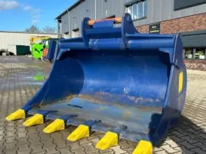 OilQuick OQ 90 with teeth